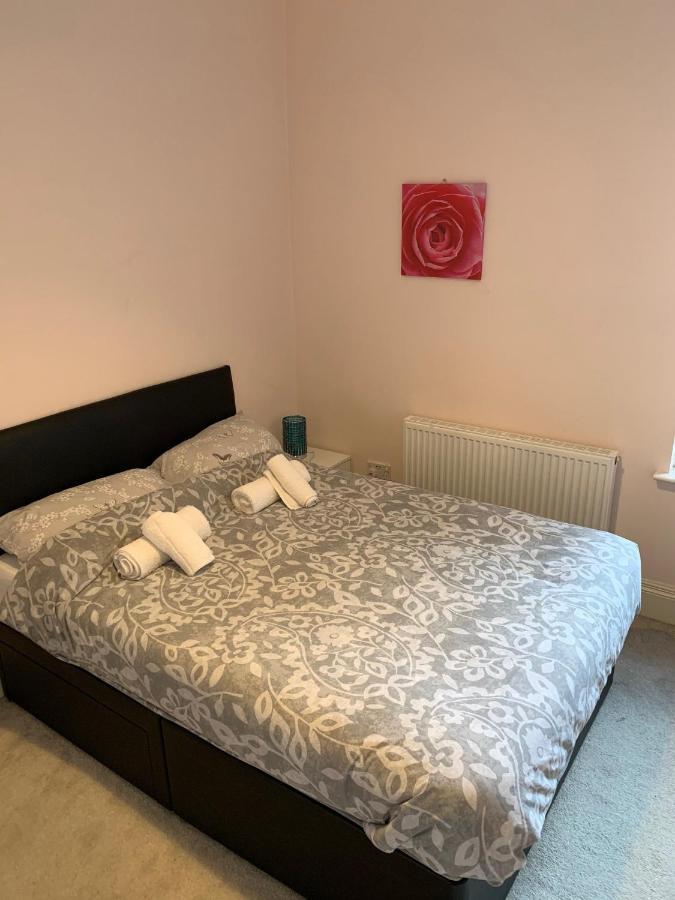 12 Person 6 Bedroom Self Catering House Liverpool Kültér fotó