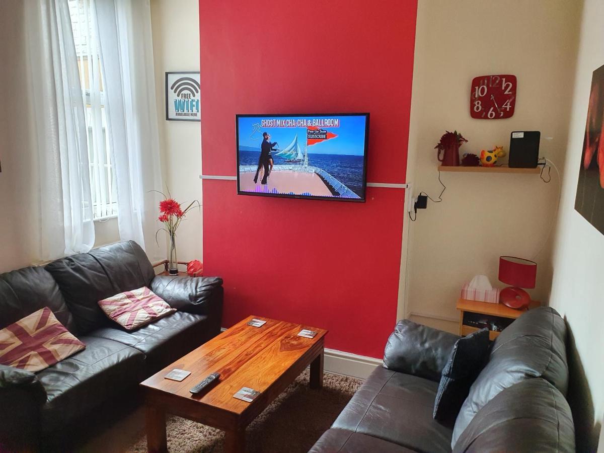 12 Person 6 Bedroom Self Catering House Liverpool Kültér fotó